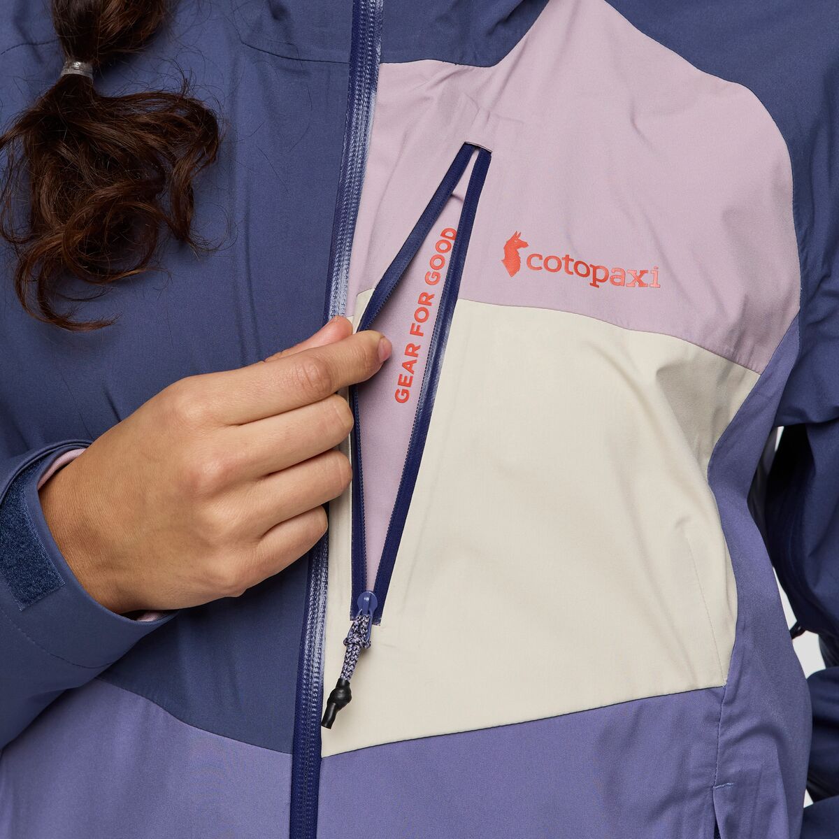 Impermeo 3L Hooded Shell Jacket - Women's - Image 24