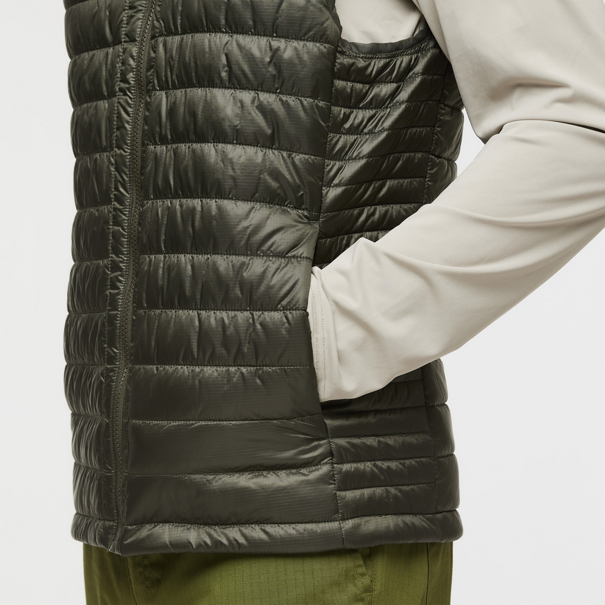 Capa Insulated Vest - Men's - Image 6