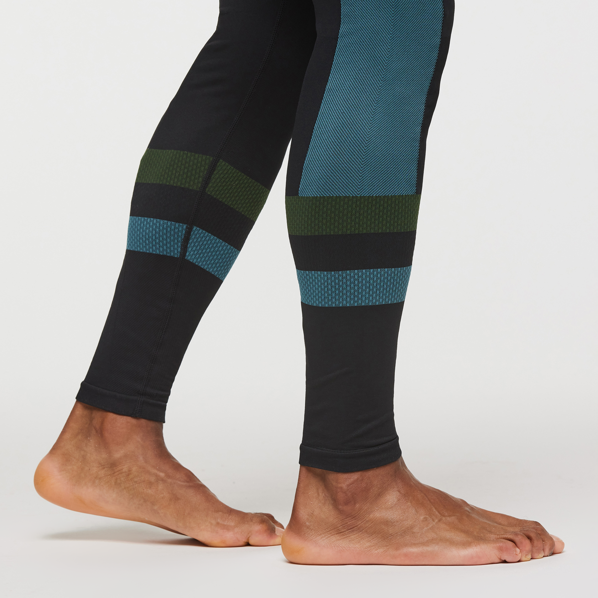 Debajo Seamless Baselayer Tight - Men's - Image 6