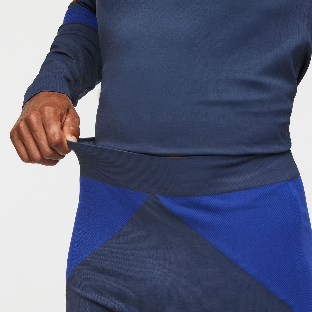 Debajo Seamless Baselayer Tight - Men's - Image 11