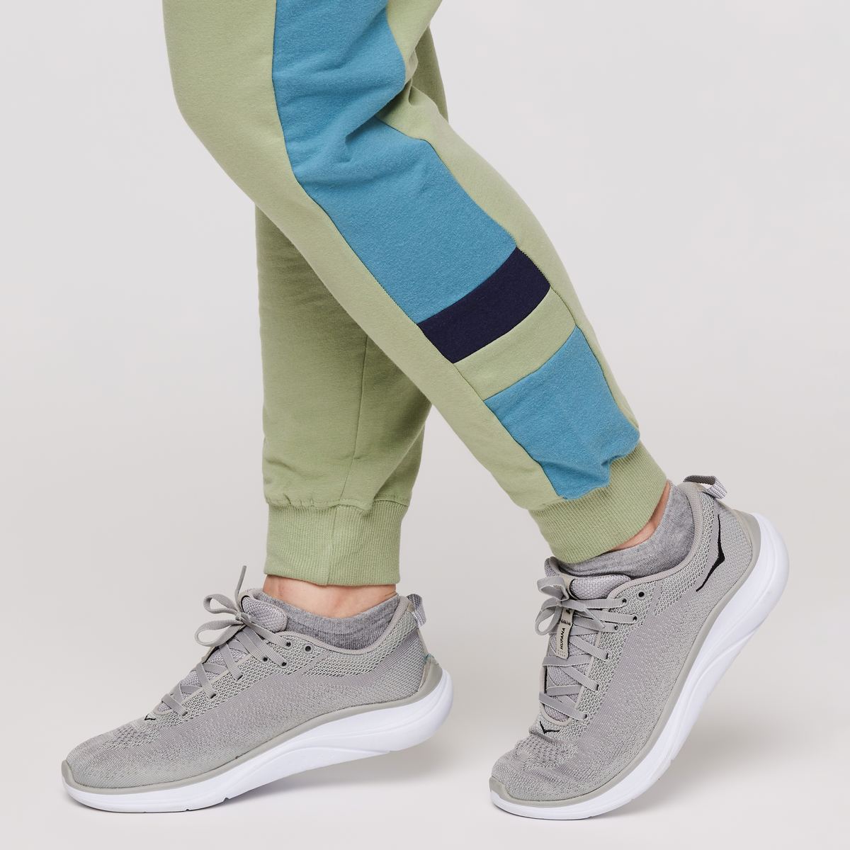 Bandera Jogger - Women's - Image 7