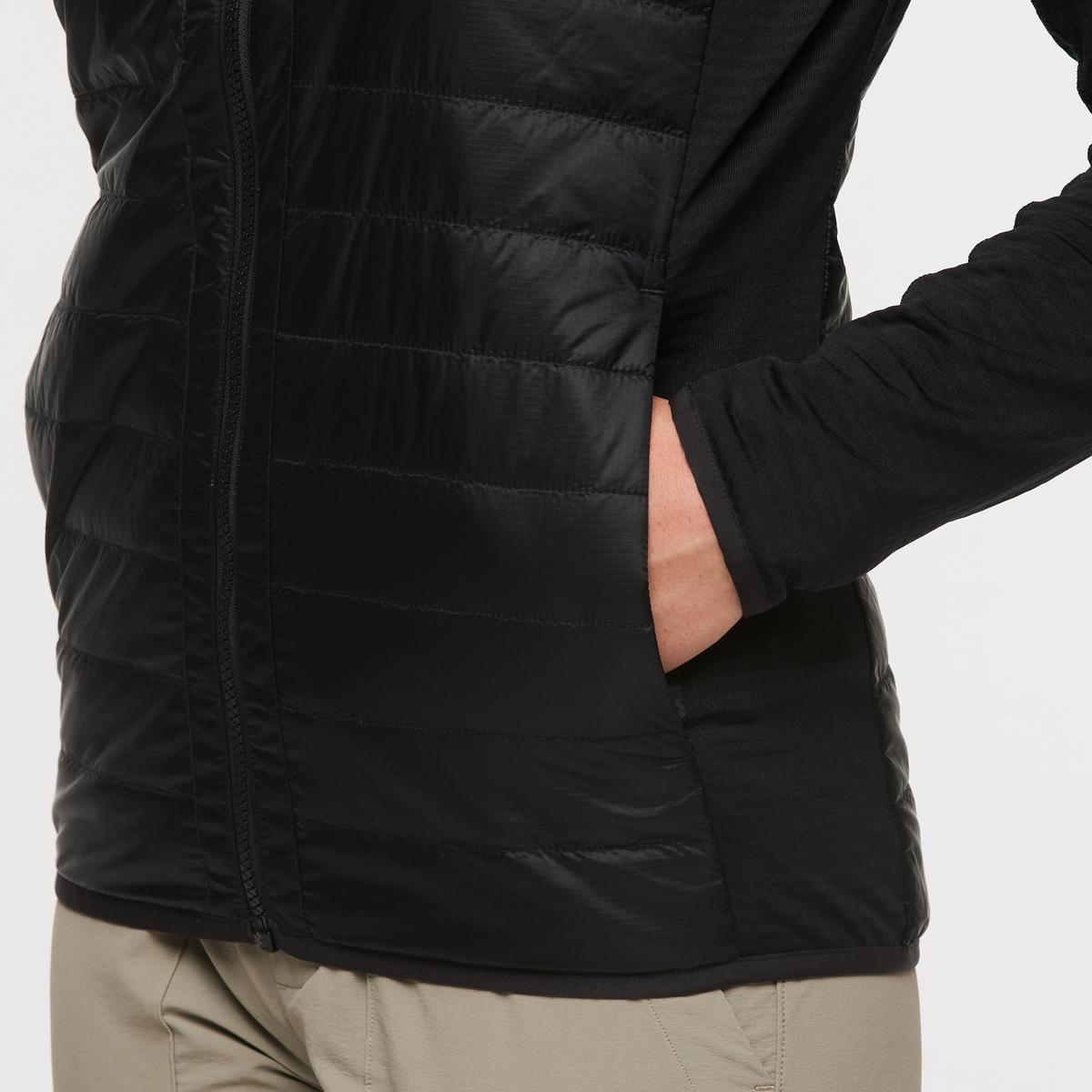 Capa Hybrid Insulated Hooded Jacket - Women's - Image 35