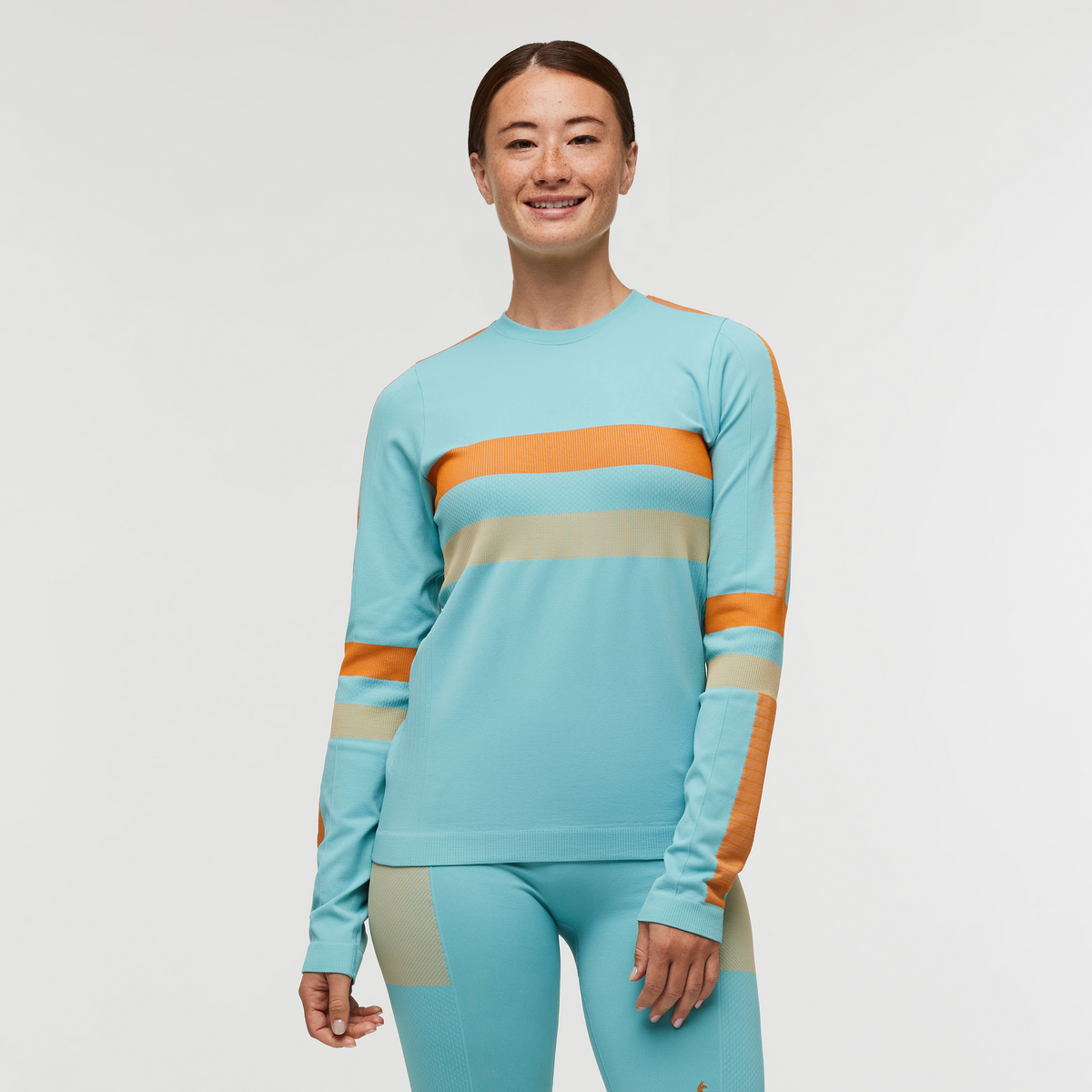 Debajo Seamless Baselayer Crew - Women's - Image 6