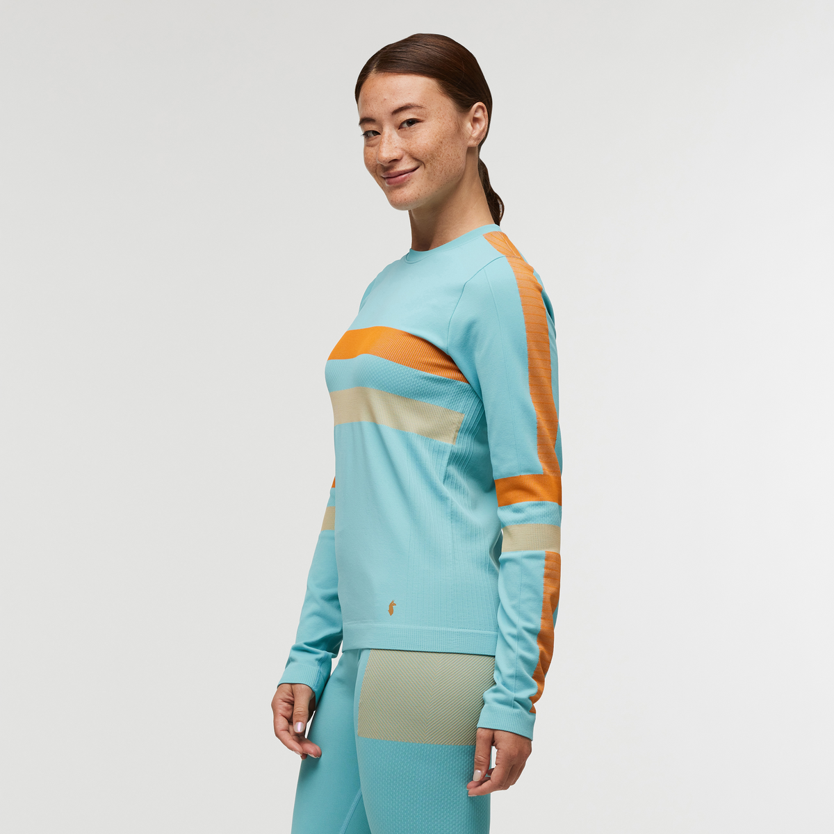 Debajo Seamless Baselayer Crew - Women's - Image 8