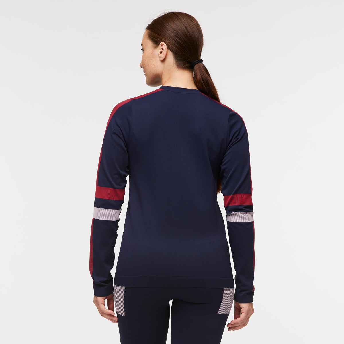 Debajo Seamless Baselayer Crew - Women's - Image 4