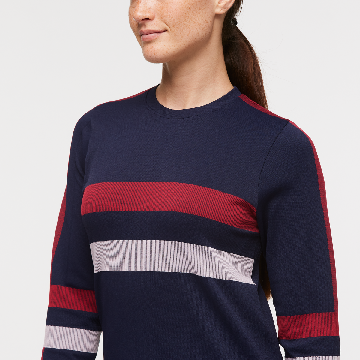 Debajo Seamless Baselayer Crew - Women's - Image 5