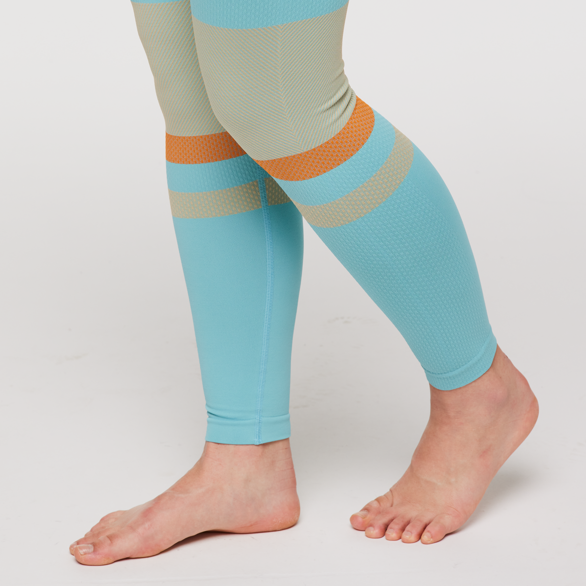 Debajo Seamless Baselayer Tight - Women's - Image 6