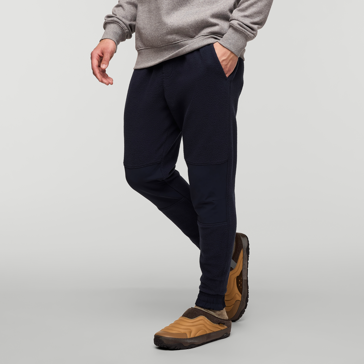 Abrazo Fleece Jogger - Men's - Image 10