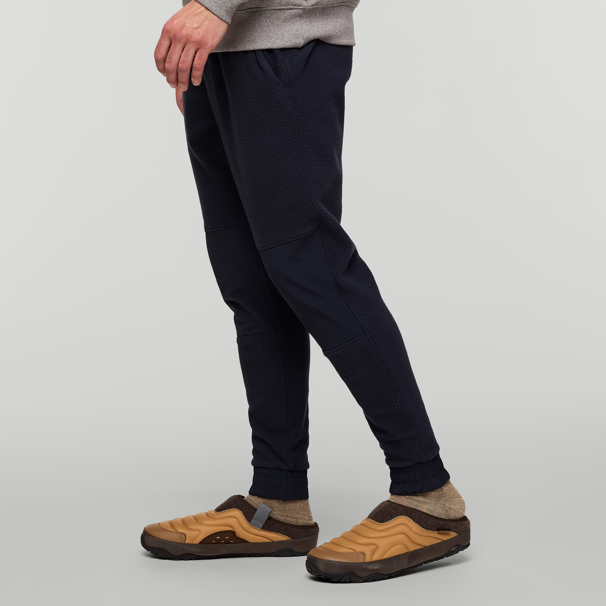 Abrazo Fleece Jogger - Men's - Image 8