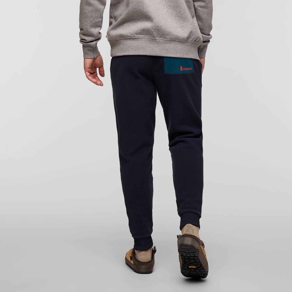 Abrazo Fleece Jogger - Men's - Image 9