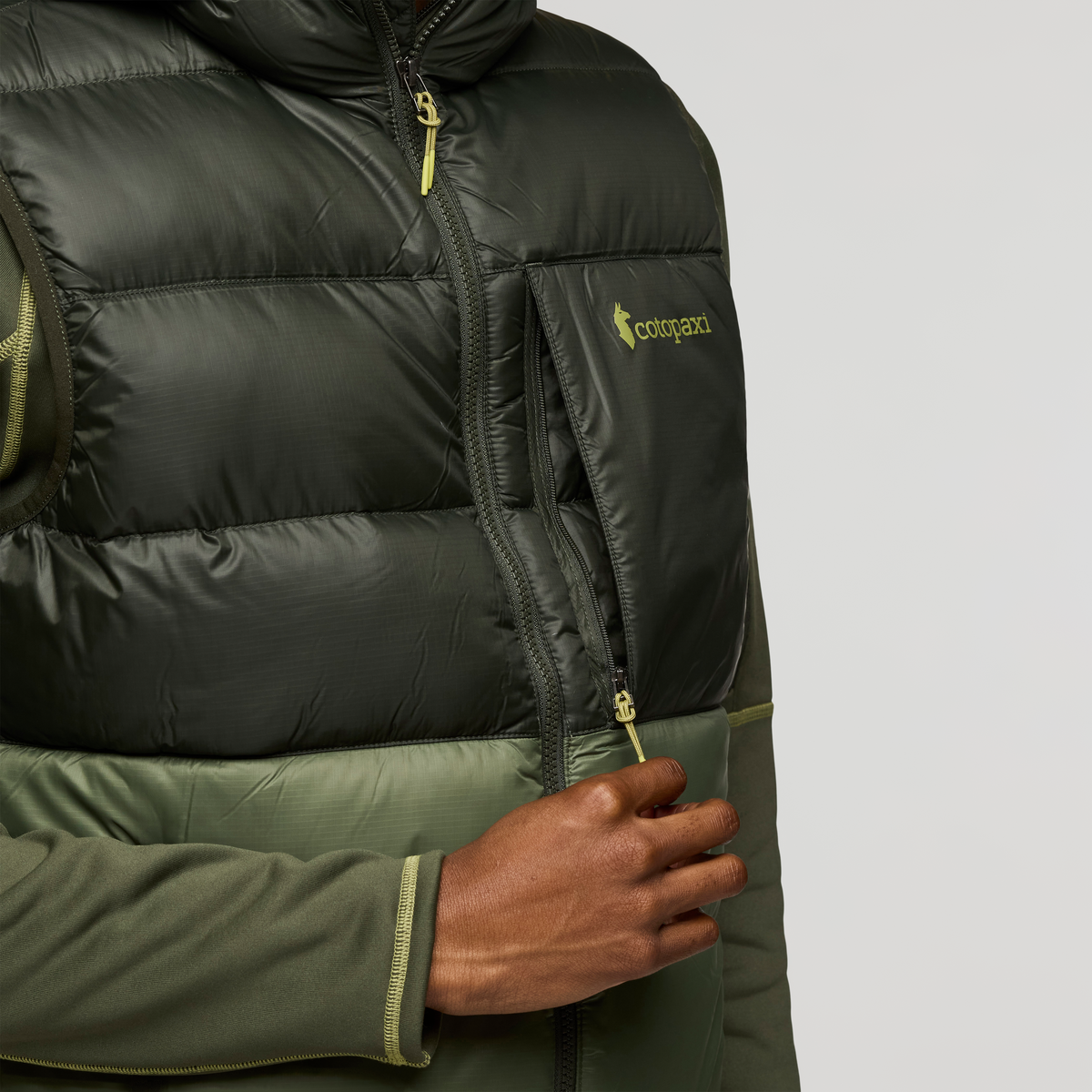Fuego Max Down Vest - Men's - Image 16