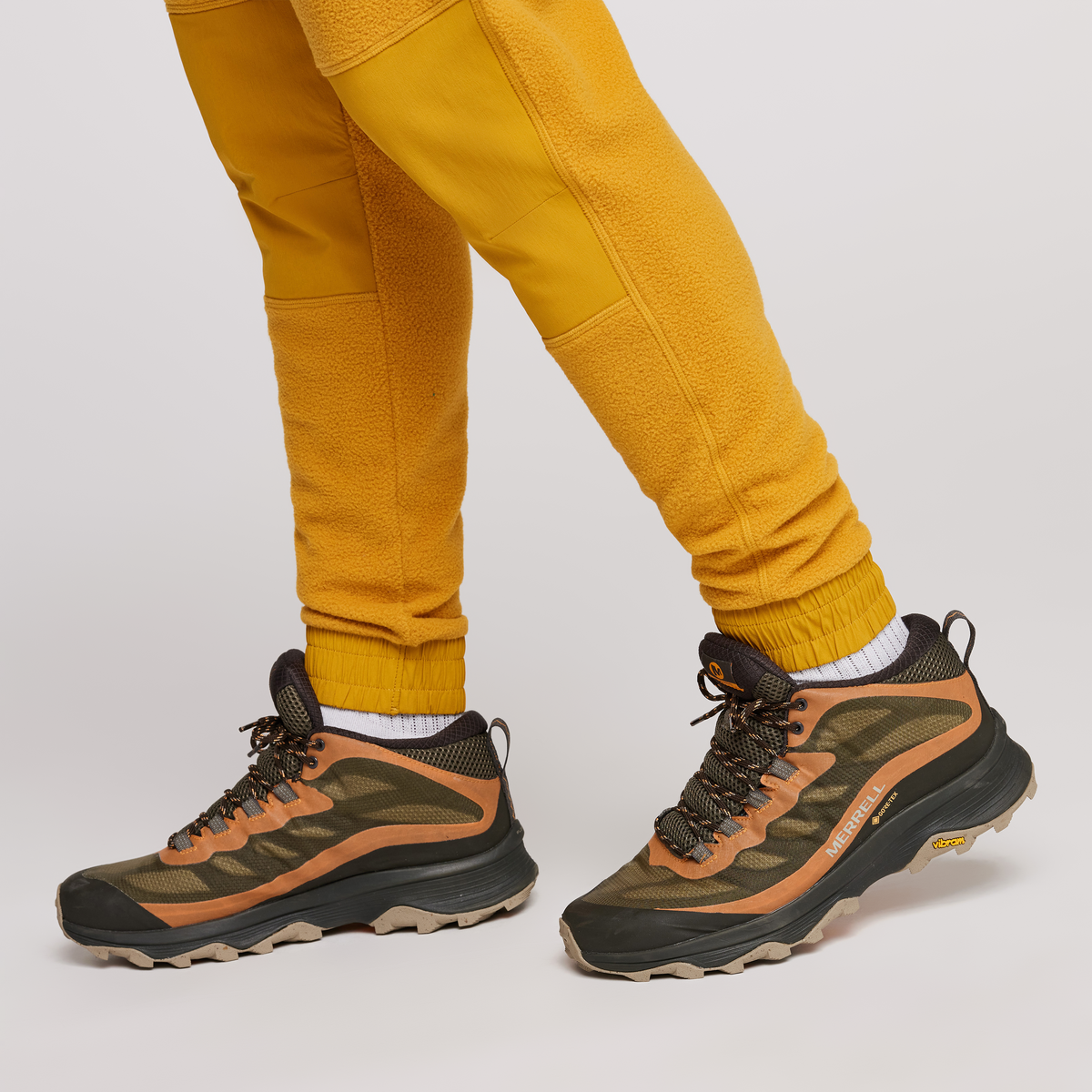 Abrazo Fleece Jogger - Men's - Image 15
