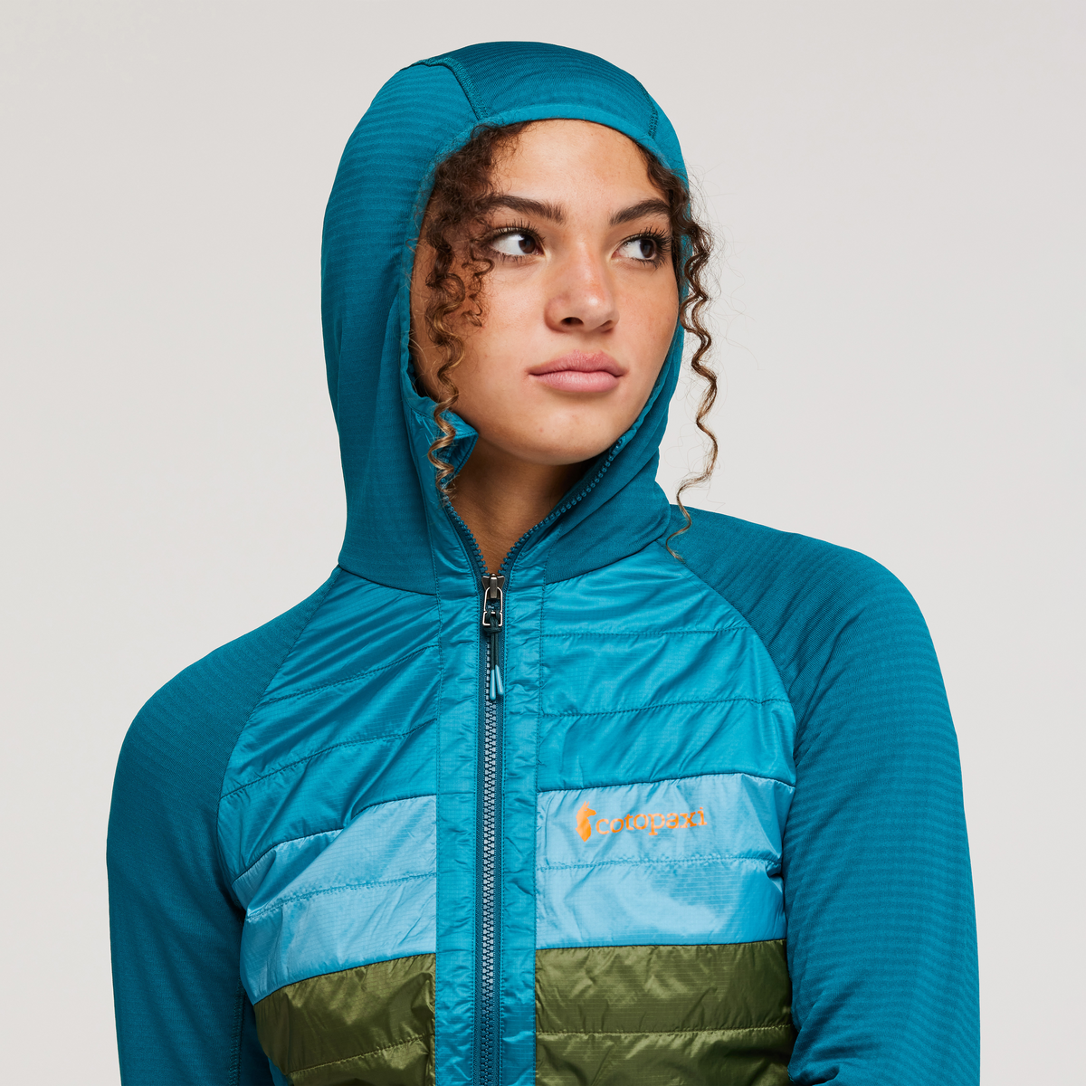 Capa Hybrid Insulated Hooded Jacket - Women's - Image 13