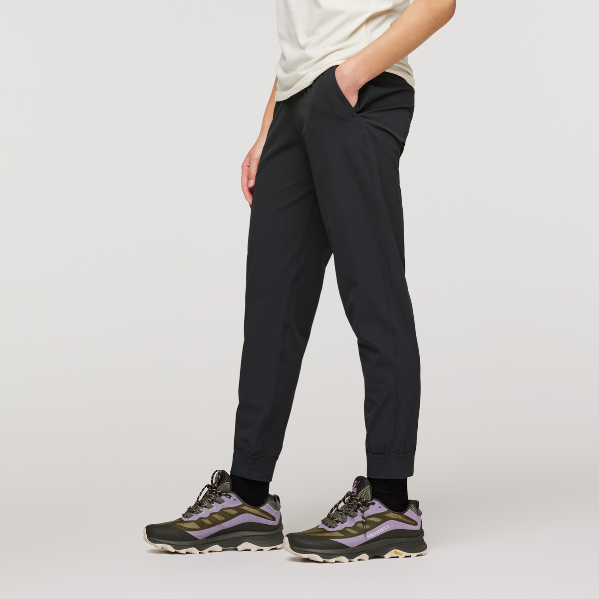 Veza Adventure Jogger - Women's - Image 3