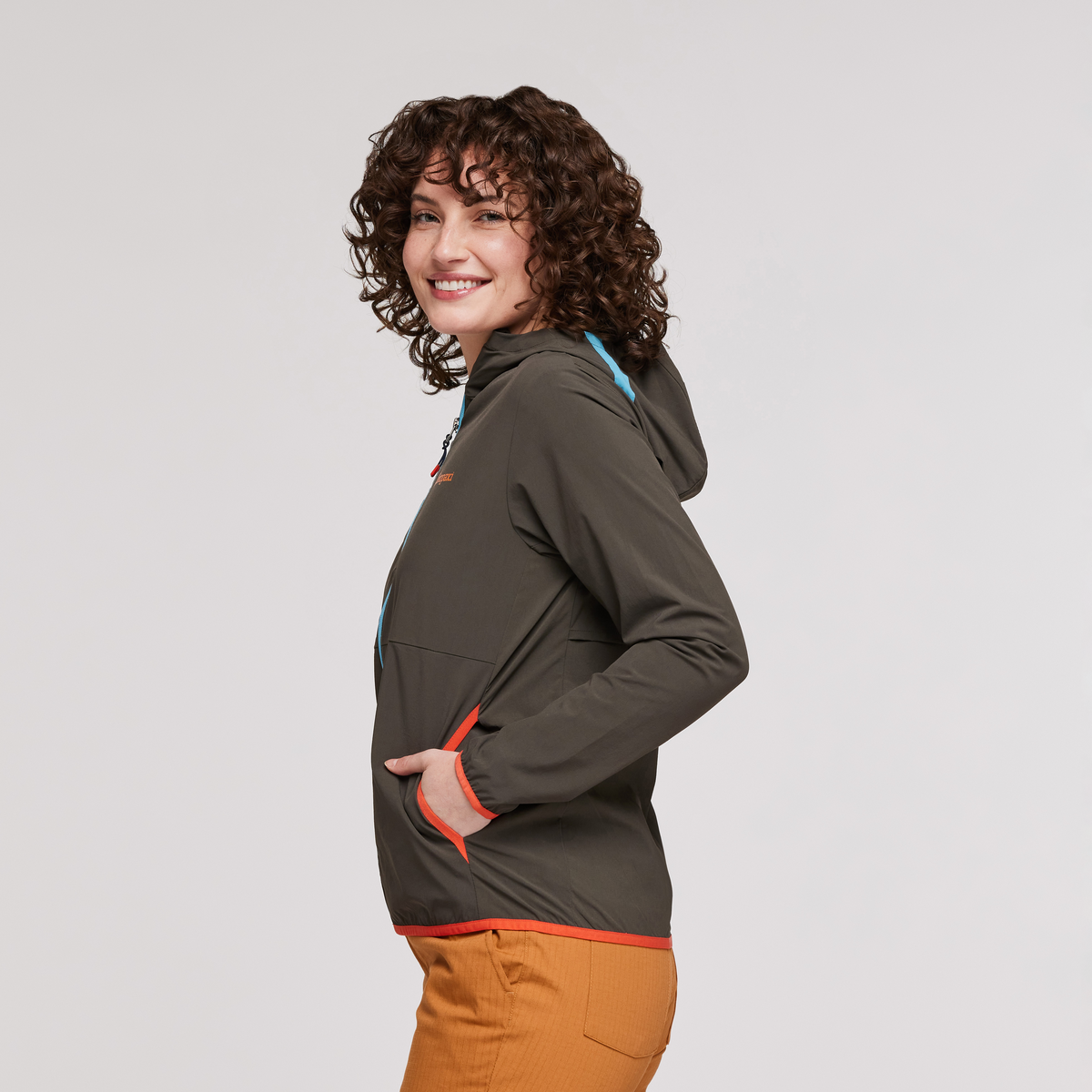 Vuelta Performance Windbreaker Jacket - Women's - Image 10