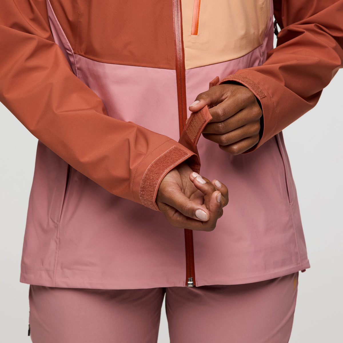 Impermeo 3L Hooded Shell Jacket - Women's - Image 16