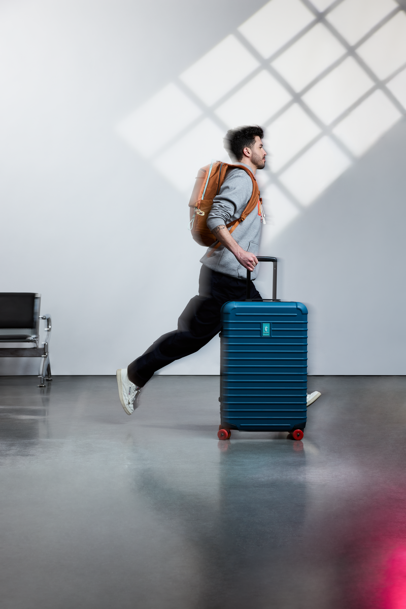 Coraza Suitcase - Medium Checked - Image 7