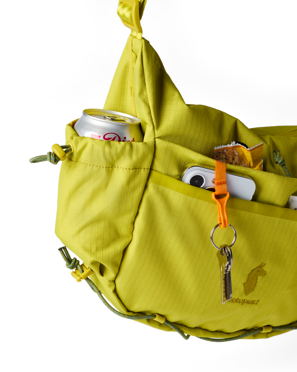 Alternative view of Viaje 9L Shoulder Bag