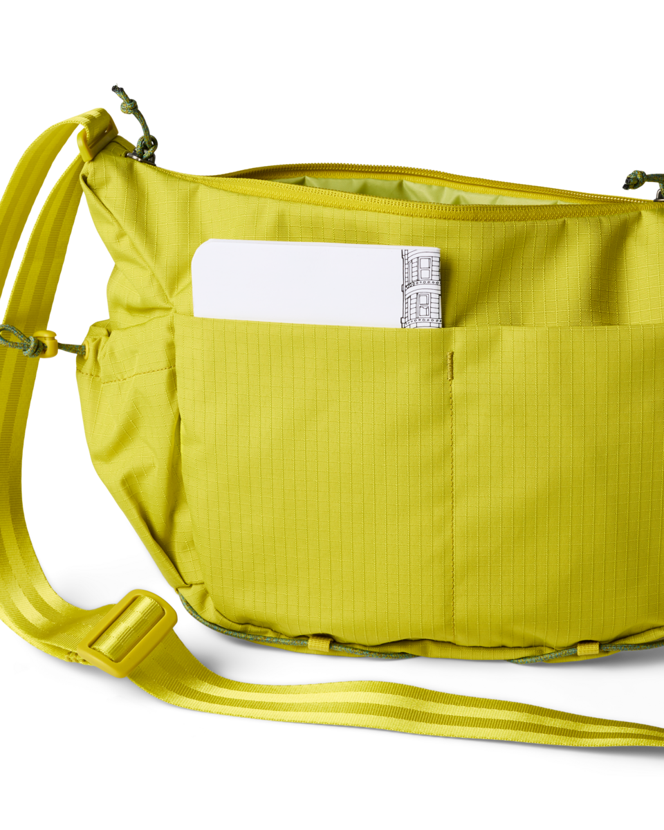 Viaje 9L Shoulder Bag - Image 3