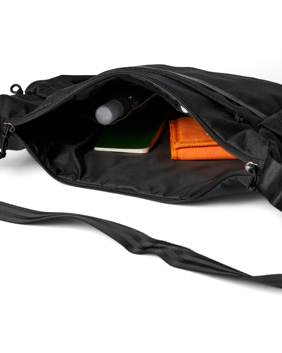 Viaje 9L Shoulder Bag - Image 10