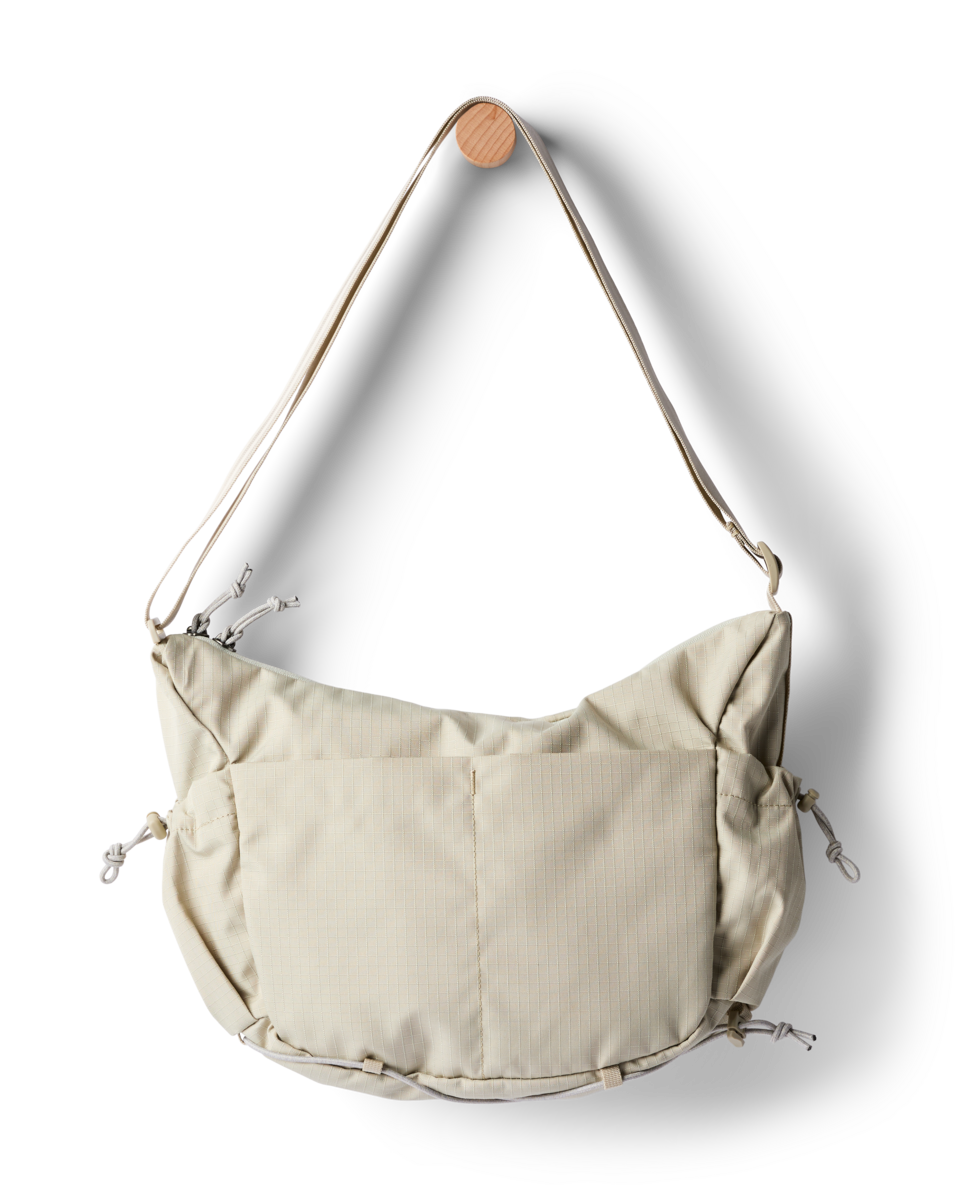 Viaje 9L Shoulder Bag - Image 13