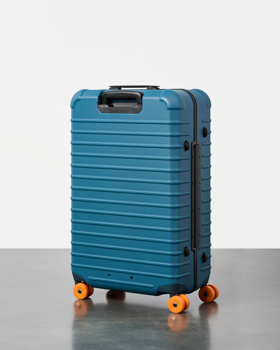 Alternative view of Coraza Suitcase - Medium Checked