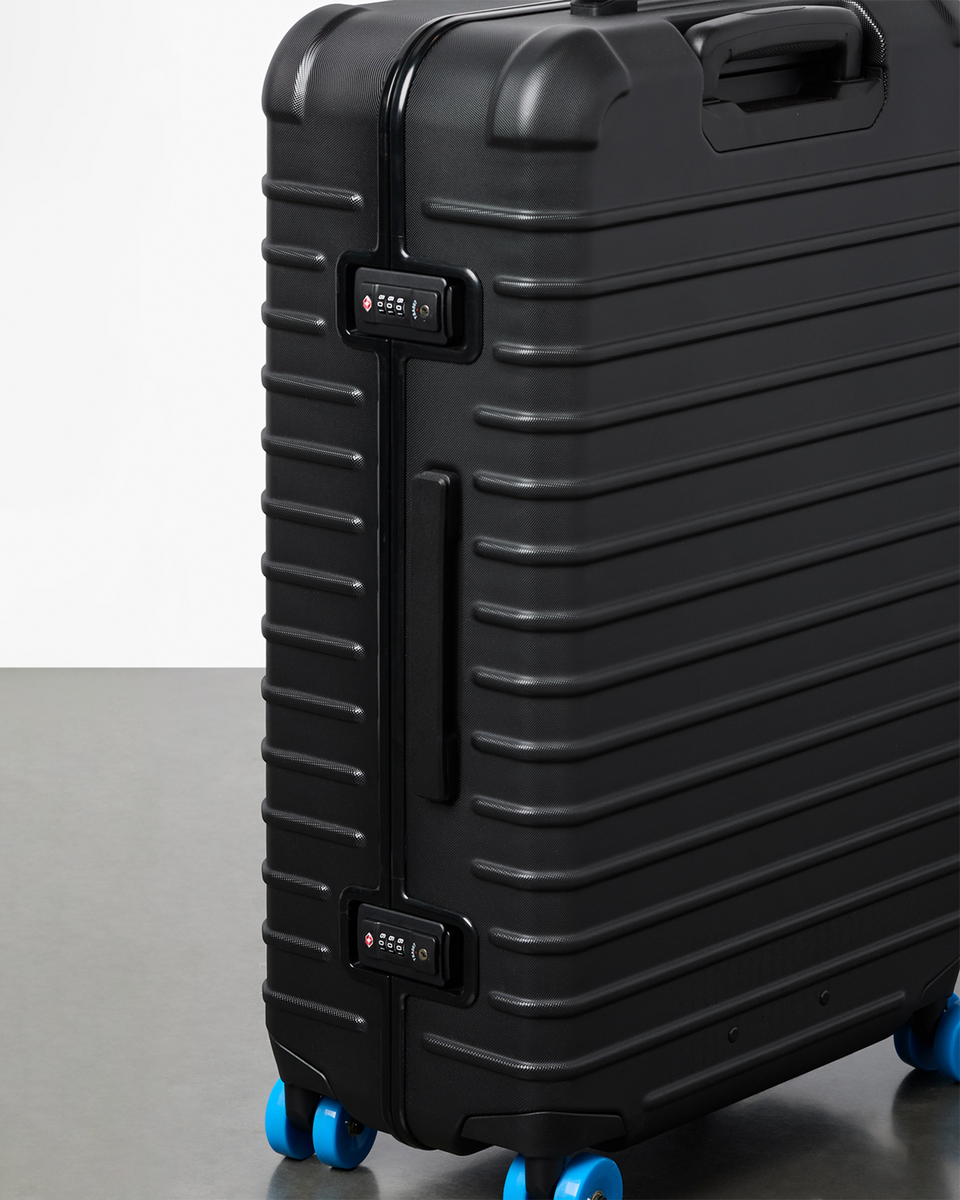 Coraza Suitcase - Medium Checked - Image 11